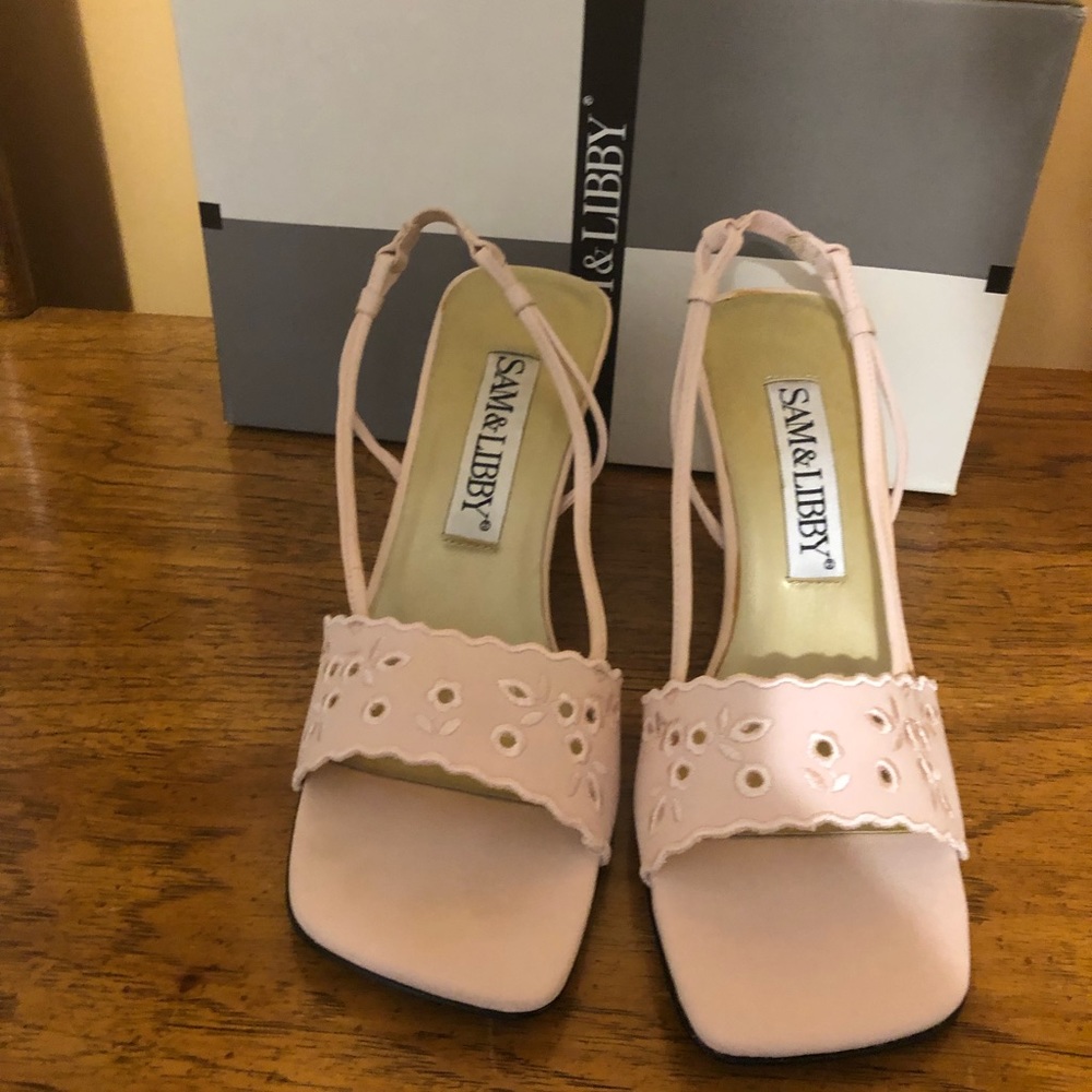 Nwt. Sam & Libby pink ice eyelet sandals 2-1/2-3” heel